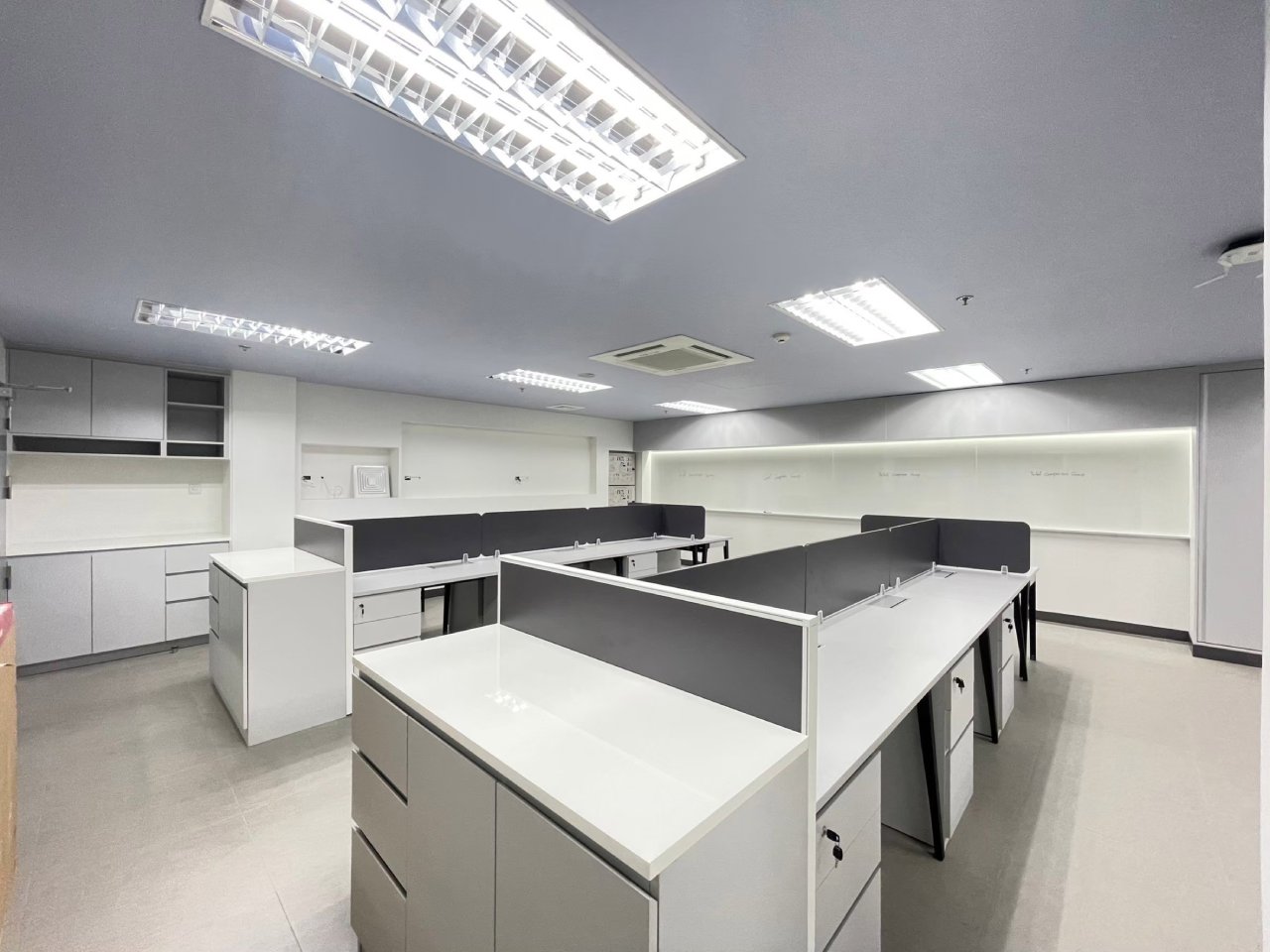 PCG Production OFFICE_6
